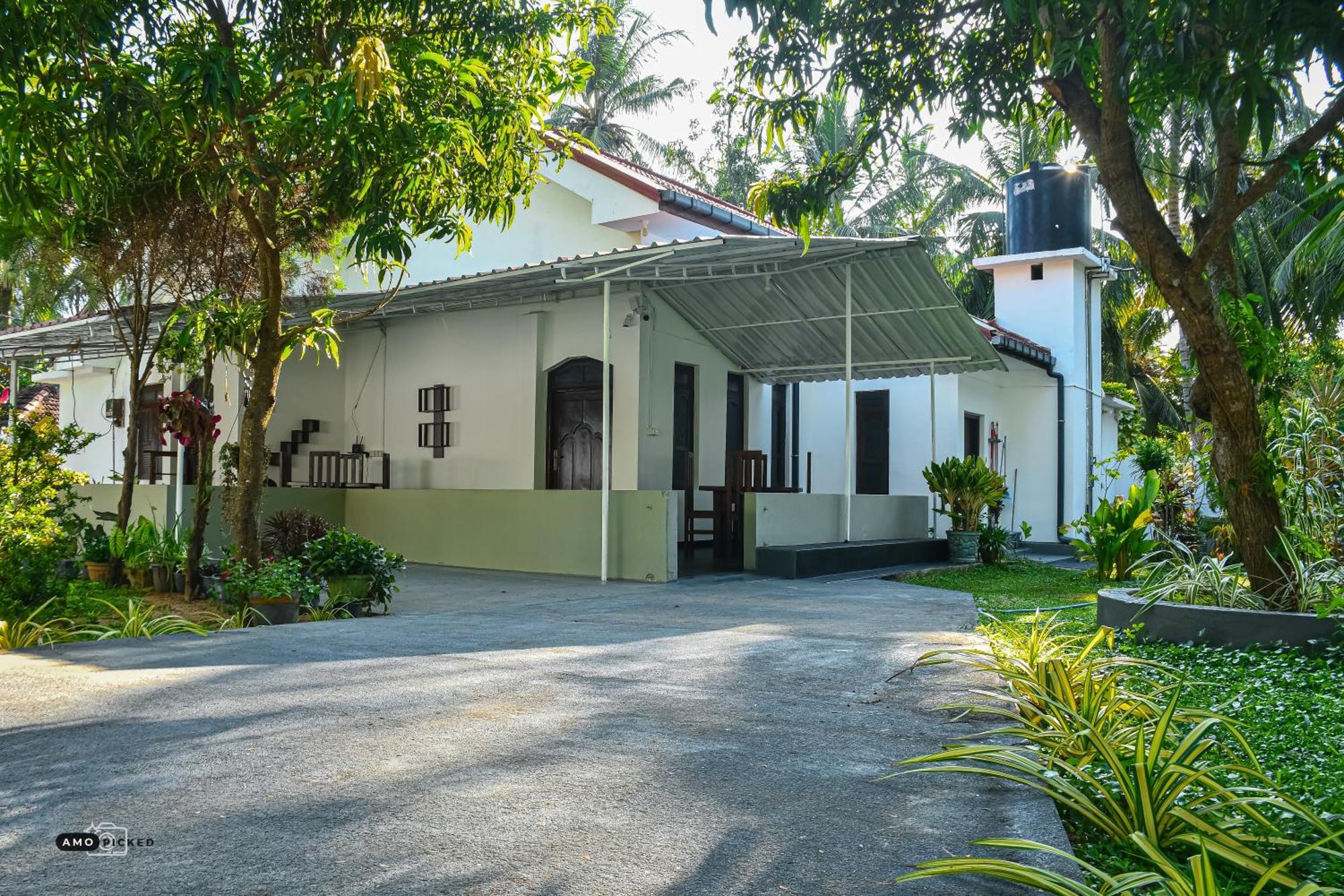 Coconut Villa Arugam Bay Exterior photo